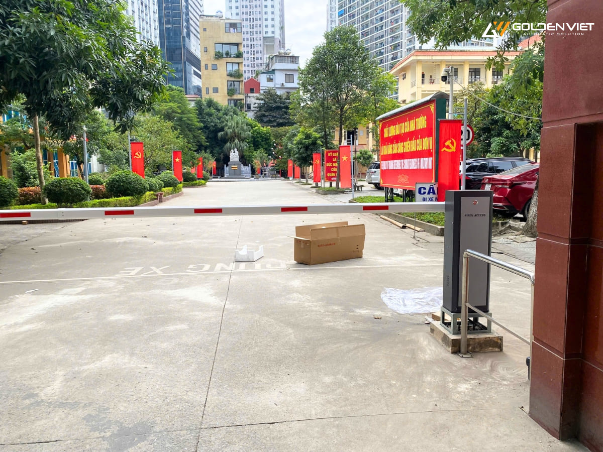 Hoàn tất lắp đặt barie tự động Bisen 